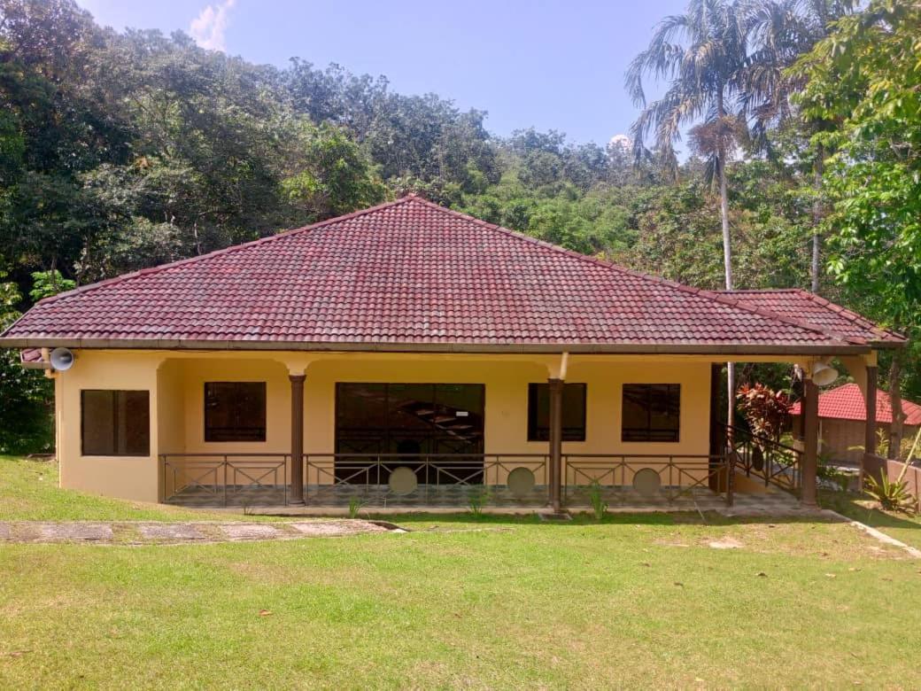 Hotel Lilla Hilltop Retreats Janda Baik Bentong Exterior foto